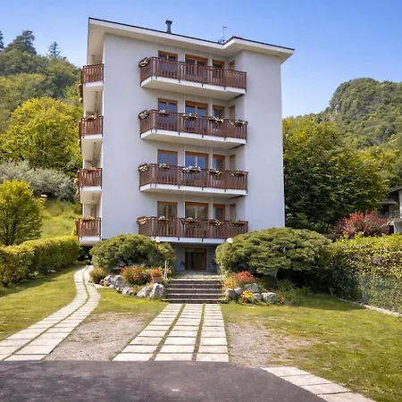 View - Parking Included * Oliveto Lario