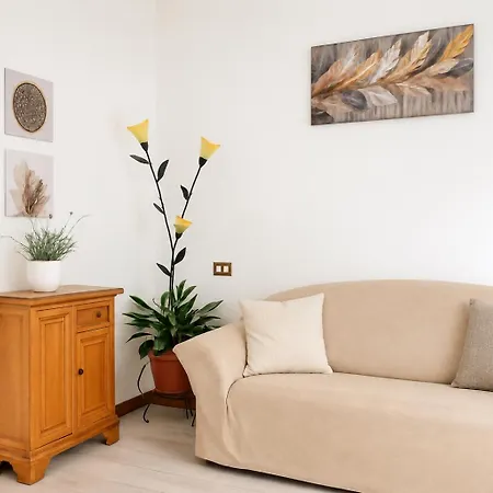 Lake View Apartment Appartement *